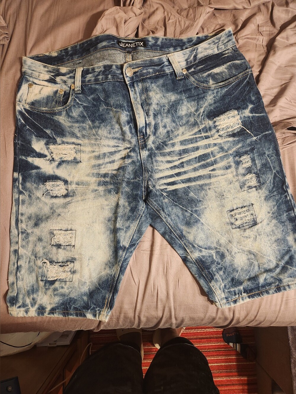 Men's Distressed Acid-Wash Denim Jean Shorts Size 42